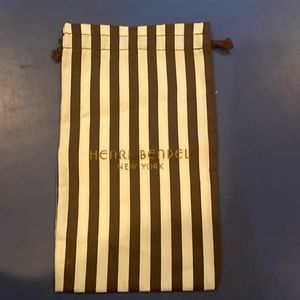 Henri Bendel pouch